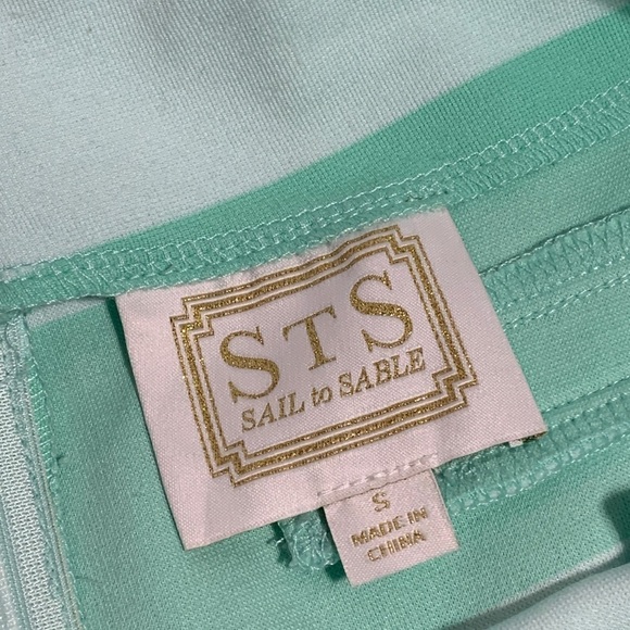 STS Sails to Sable Women’s Mint Green Striped Sailor Zip Back Pocket Shorts SZ S - Picture 4 of 8